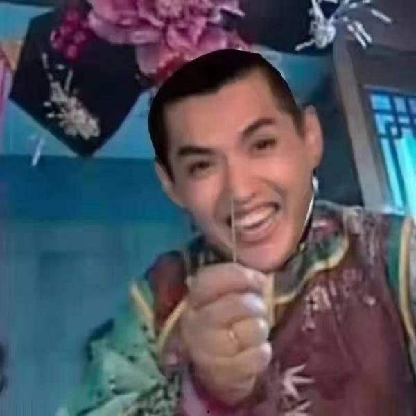 娱乐吃瓜配音演员是谁,幕后声音背后的故事
